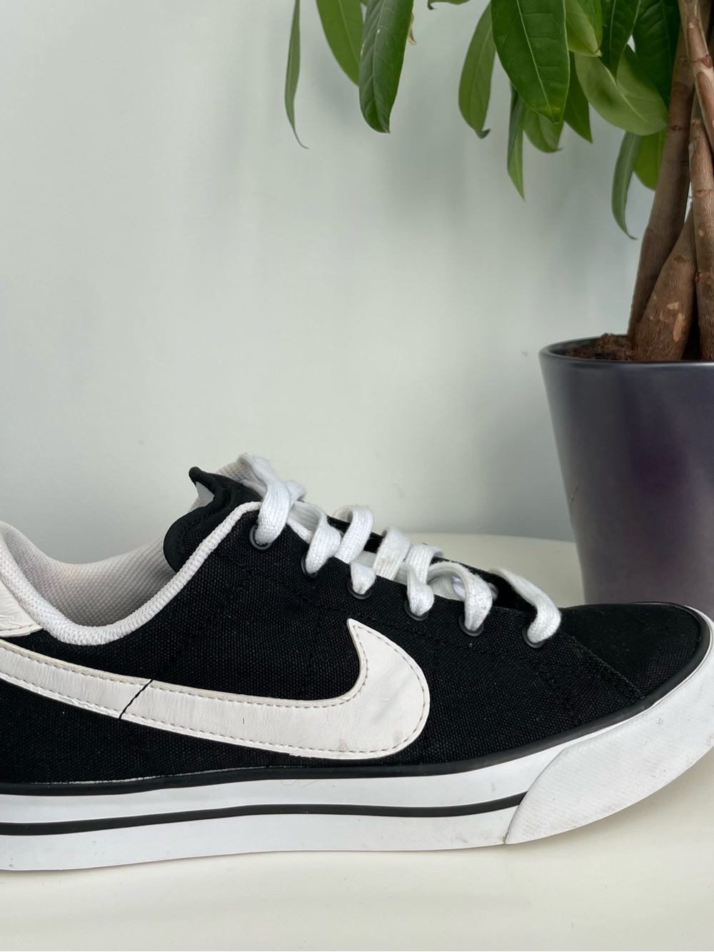 Women Size 8.5 Nike Court Legacy Canvas Black White Vintage 2009 Shoes